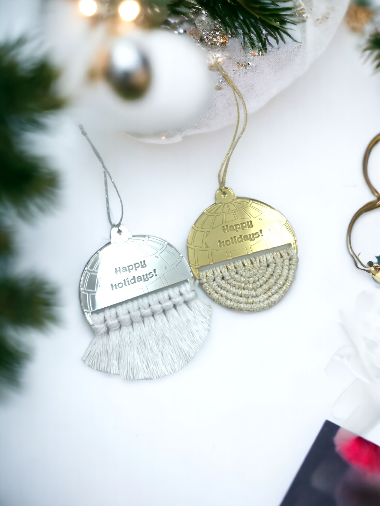 Μπάλα Μακραμέ “Happy Holidays”